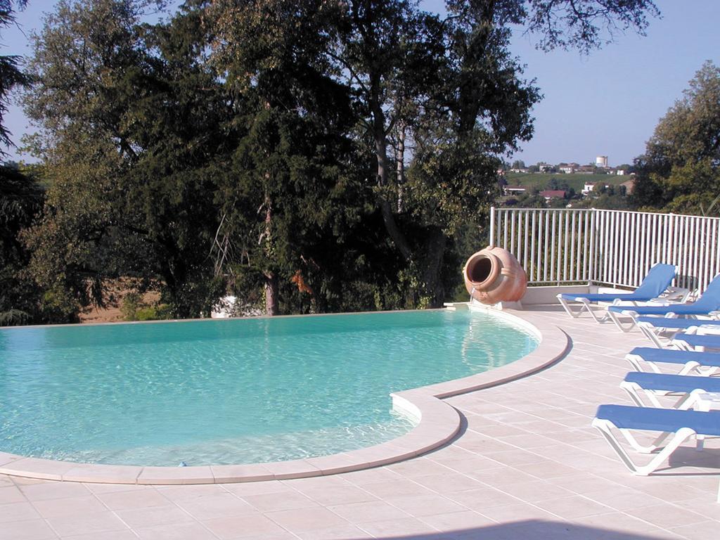 Hotel Domaine Du Breuil Cognac Exterior photo